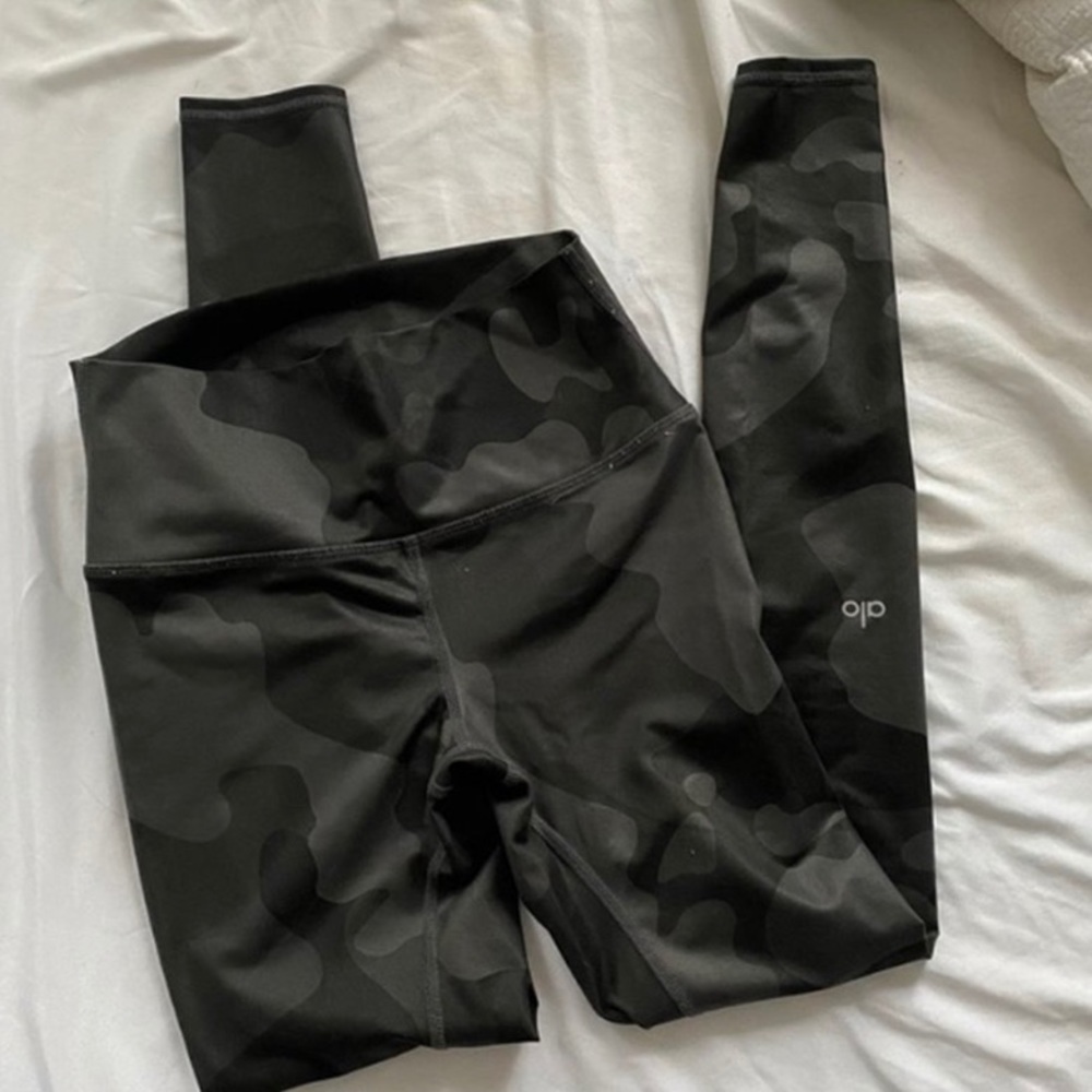 Alo Yoga leggings